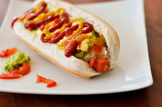 Bánh kẹp xúc xích của Chile