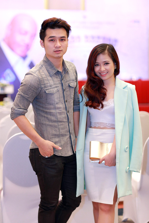 Dương Hoàng Yến - Vũ Hà Anh