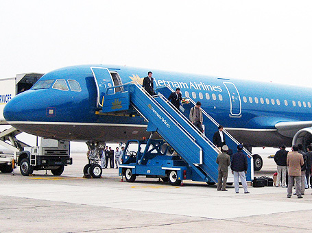 Vietnam Airlines bán vé tết 2015 với giá đặc biệt