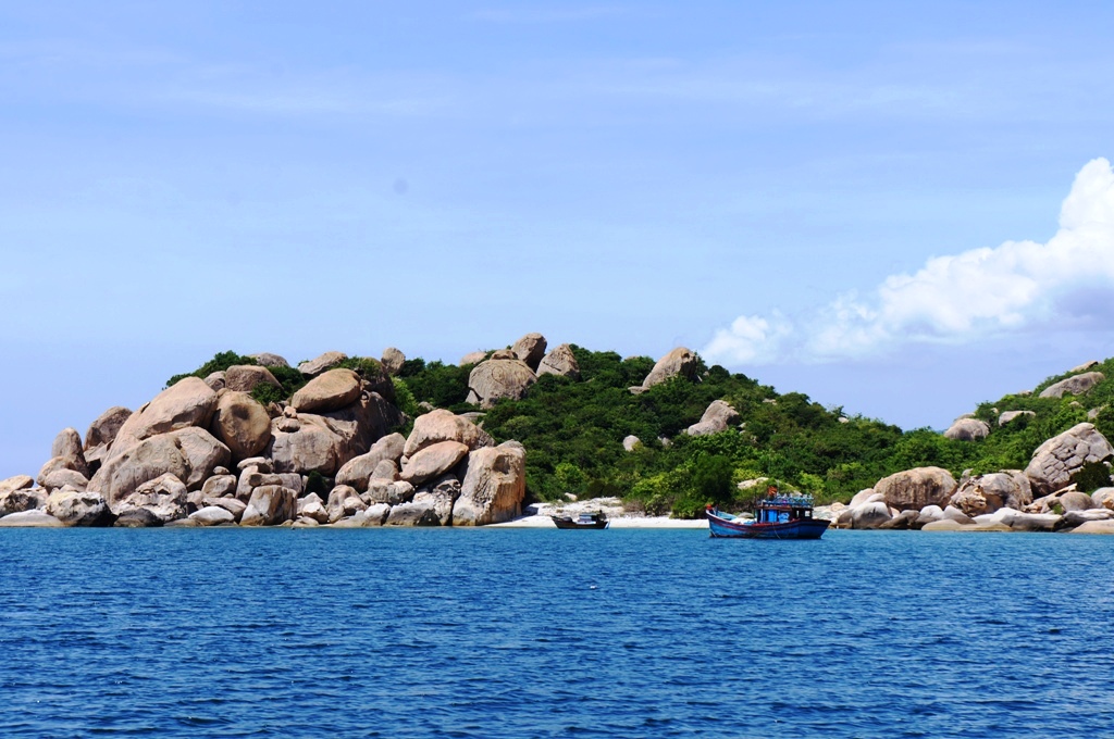 Khám phá đảo Bình Ba - Cam Ranh