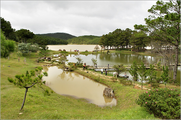 Đà Lạt-Madagui-Thung Lũng Vàng-Vườn Dâu Tươi 2*