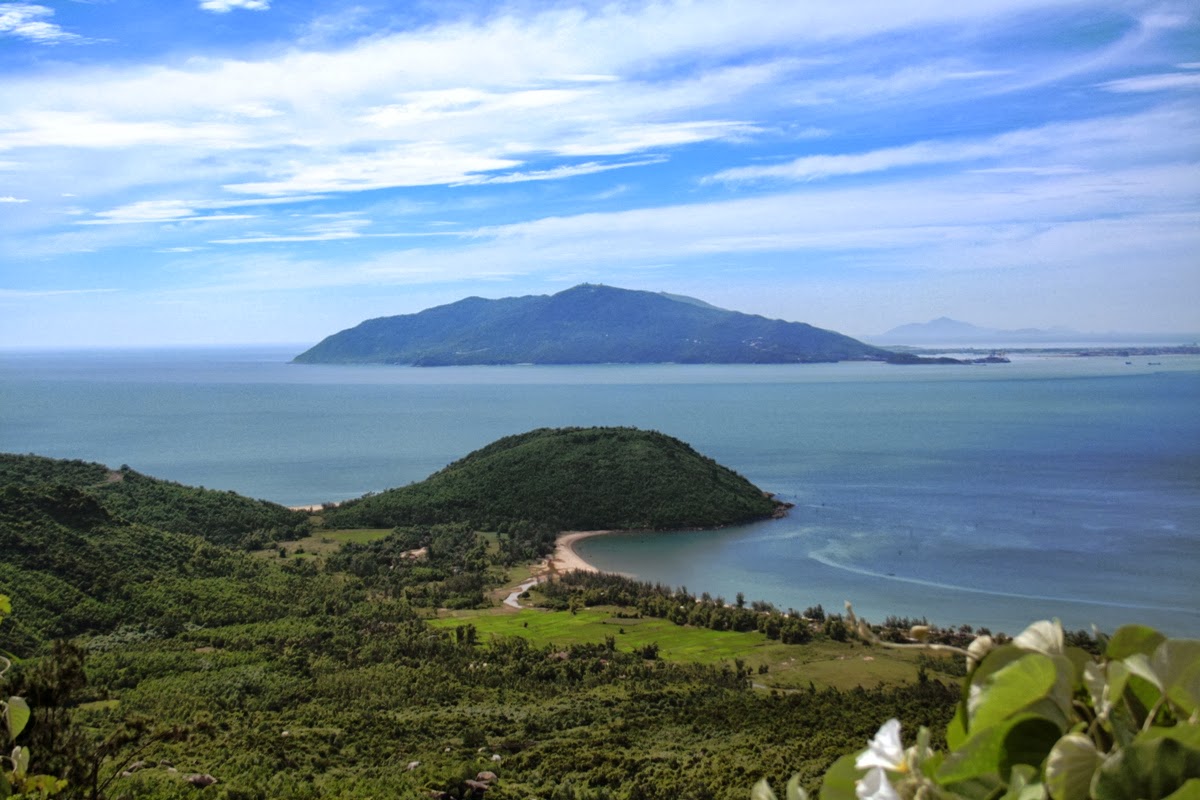 Vinh-Nghệ An-Hà Tĩnh-Vũng Chùa-Động Thiên Đường-Huế-Bà Nà-Hội An-Đà Nẵng (3.200.000vnđ/khách)